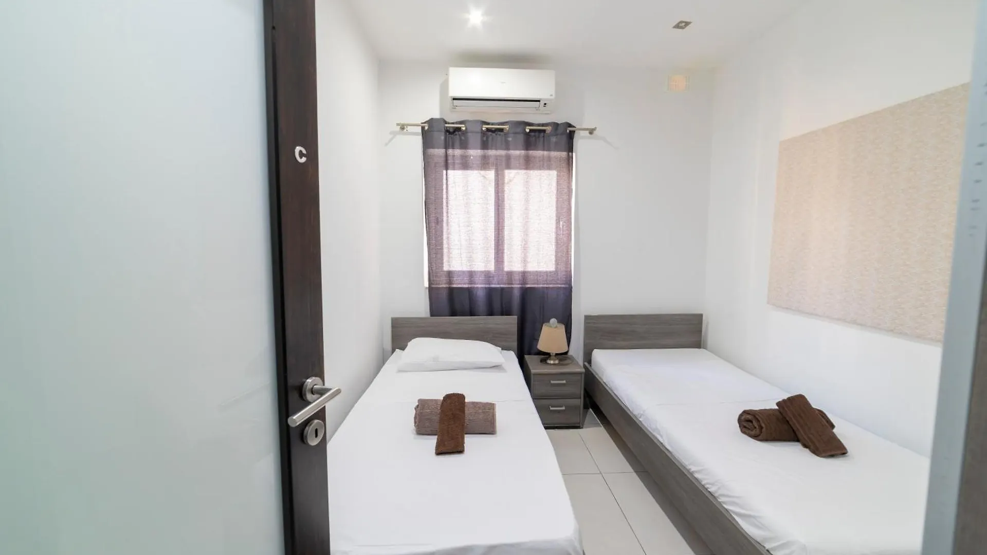 Tonis City Apartments Saint Julian's